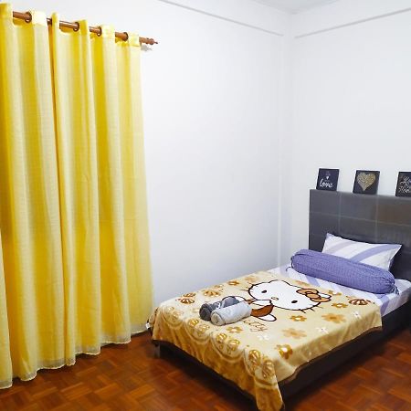 Victoria Homestay Sibu - Next To Shopping Complex & Large Car Park Area With Autogate Bagian luar foto